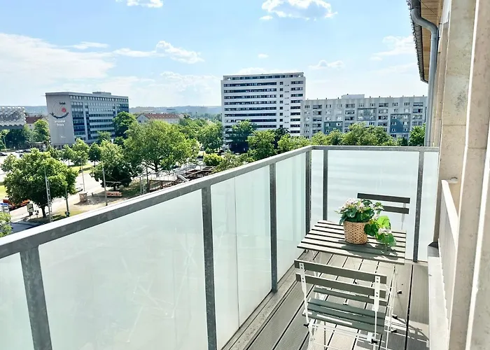 Design Centre - Enjoy And Relax *