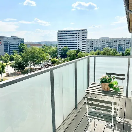 Design Centre - Enjoy And Relax *